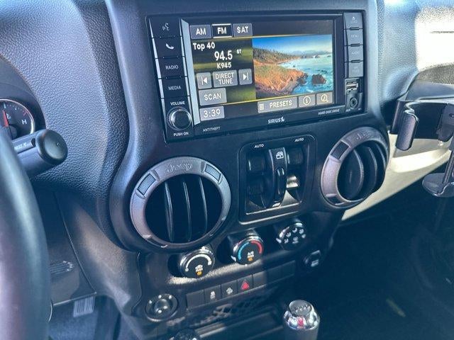 2015 Jeep Wrangler Unlimited 4WD 4dr Sport