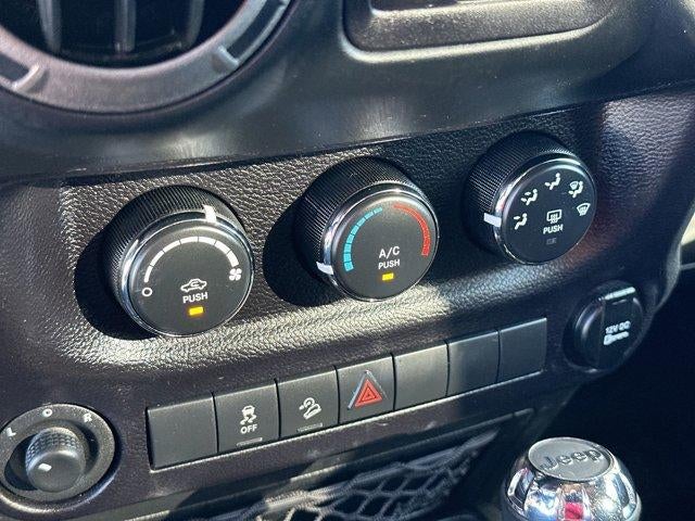 2015 Jeep Wrangler Unlimited 4WD 4dr Sport