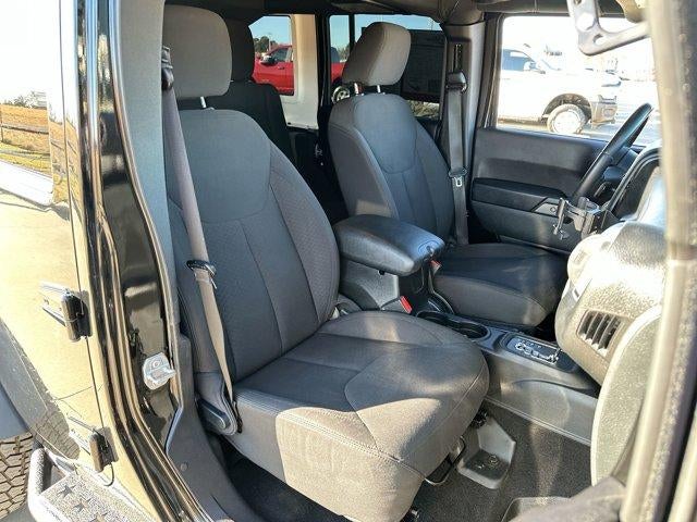 2015 Jeep Wrangler Unlimited 4WD 4dr Sport