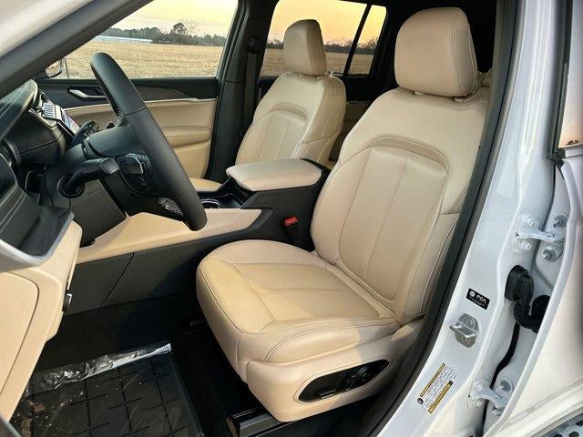 2025 Jeep Grand Cherokee Limited 4x2