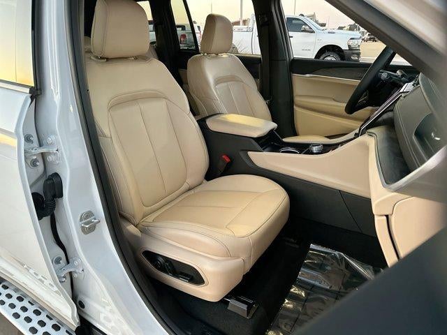 2025 Jeep Grand Cherokee Limited 4x2