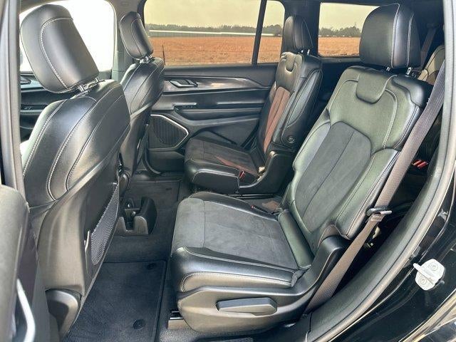 2022 Jeep Grand Cherokee L Altitude 4x2