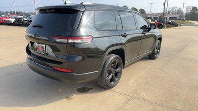 2022 Jeep Grand Cherokee L Altitude 4x2