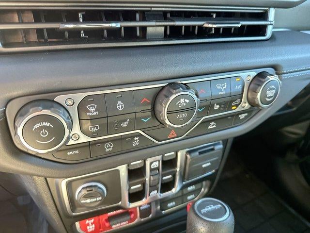 2025 Jeep Gladiator Mojave 4x4