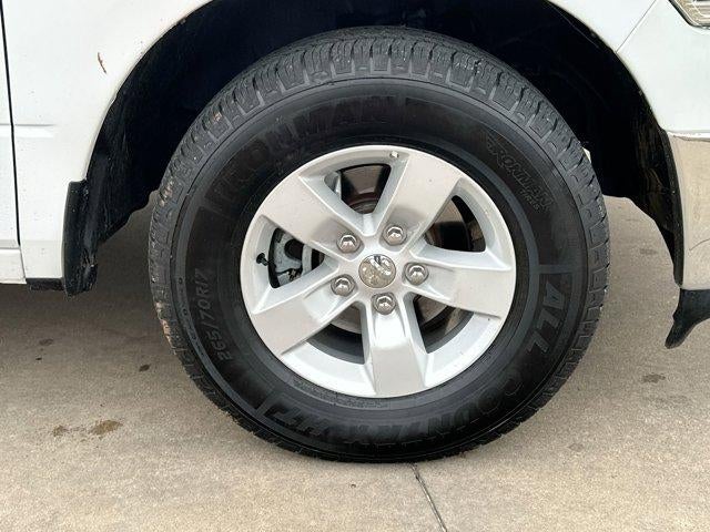 2022 RAM 1500 Classic SLT 4x2 Crew Cab 5'7" Box