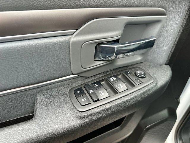 2022 RAM 1500 Classic SLT 4x2 Crew Cab 5'7" Box