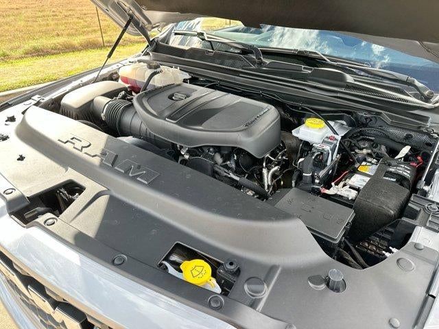 2025 RAM 1500 Lone Star 4x4 Crew Cab 5'7" Box