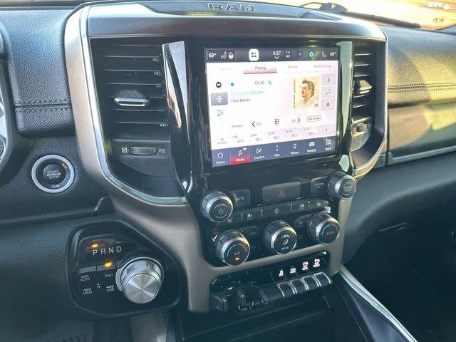 2022 RAM 1500 Laramie 4x4 Crew Cab 5'7" Box