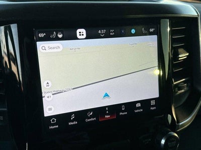 2022 RAM 1500 Laramie 4x4 Crew Cab 5'7" Box