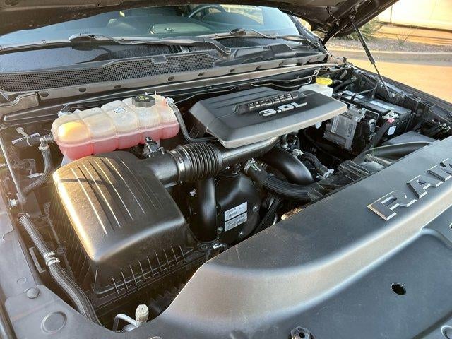 2022 RAM 1500 Laramie 4x4 Crew Cab 5'7" Box