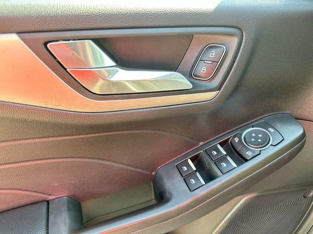 2021 Ford Escape SE FWD