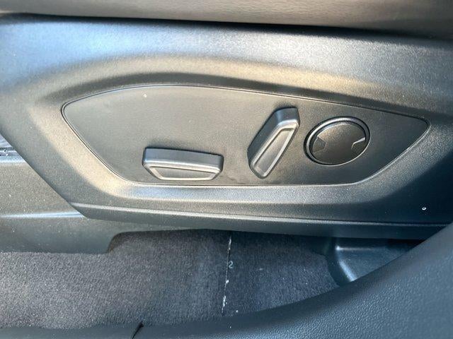 2024 Ford Explorer XLT RWD