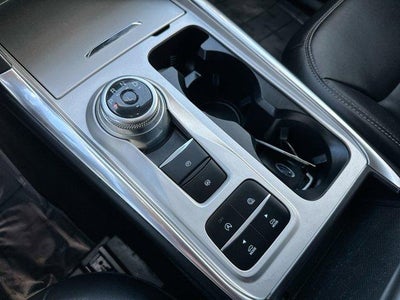 2024 Ford Explorer XLT RWD