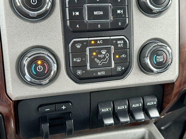 2016 Ford Super Duty F-250 SRW 4WD Crew Cab 6-3/4 Ft Box Lariat