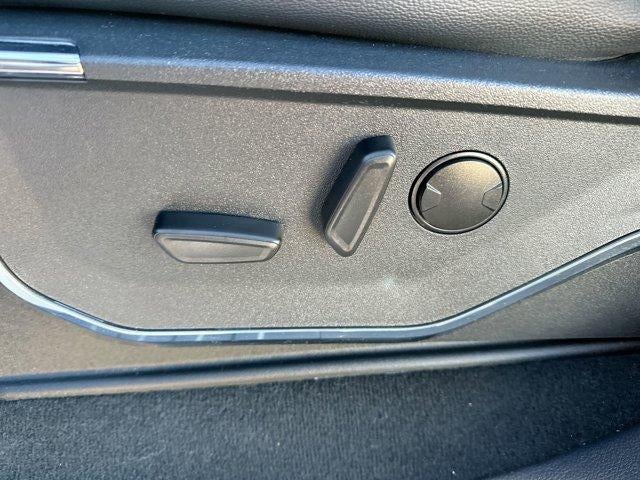 2024 Ford Super Duty F-250 SRW LARIAT 4WD Crew Cab 6.75' Box