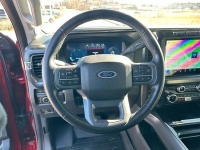 2024 Ford Super Duty F-250 SRW LARIAT 4WD Crew Cab 6.75' Box