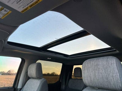 2023 Ford Super Duty F-250 SRW XLT 4WD Crew Cab 6.75' Box