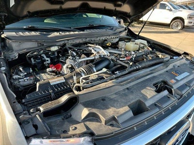 2023 Ford Super Duty F-350 DRW LARIAT 4WD Crew Cab 8' Box