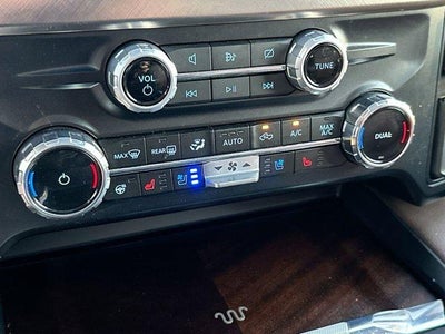 2024 Ford Super Duty F-450 DRW King Ranch 4WD Crew Cab 8' Box