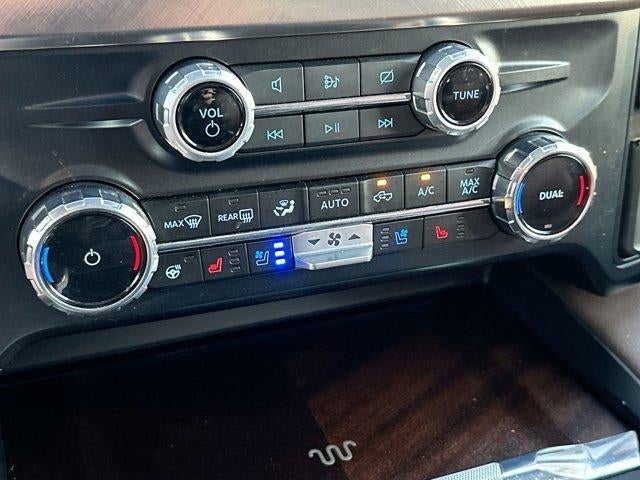 2024 Ford Super Duty F-450 DRW King Ranch 4WD Crew Cab 8' Box