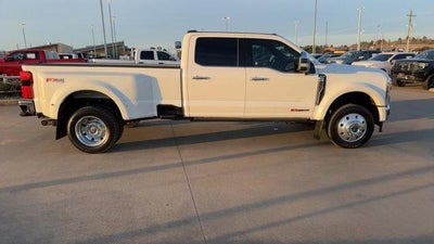 2024 Ford Super Duty F-450 DRW King Ranch 4WD Crew Cab 8' Box