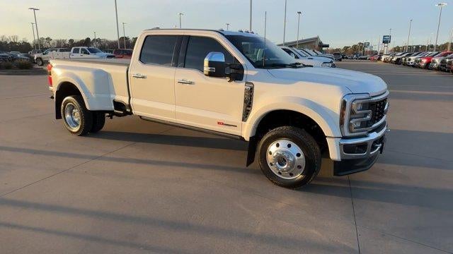 2024 Ford Super Duty F-450 DRW King Ranch 4WD Crew Cab 8' Box