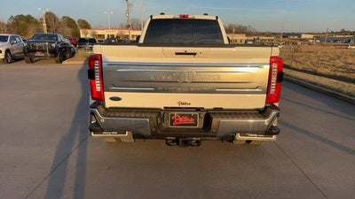 2024 Ford Super Duty F-450 DRW King Ranch 4WD Crew Cab 8' Box
