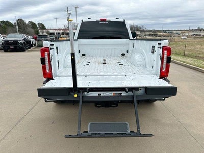 2025 Ford Super Duty F-450 DRW XLT 4WD Reg Cab 8' Box