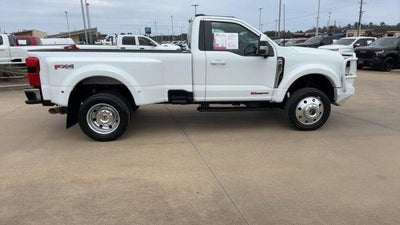 2025 Ford Super Duty F-450 DRW XLT 4WD Reg Cab 8' Box