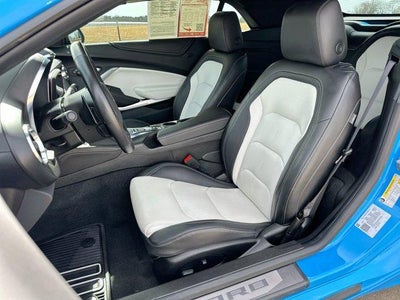 2022 Chevrolet Camaro 2dr Convertible 3LT