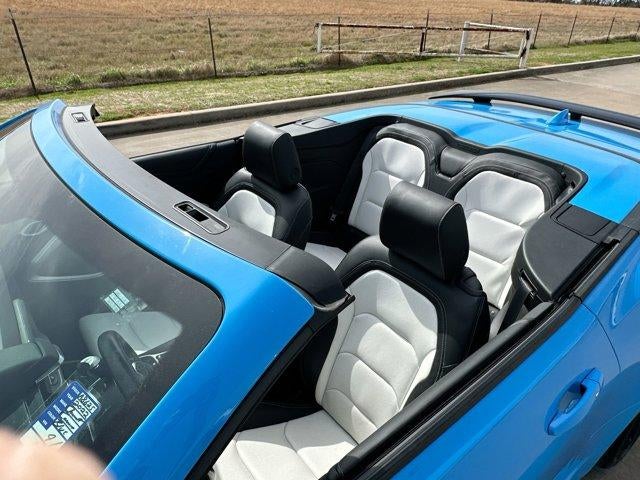 2022 Chevrolet Camaro 2dr Convertible 3LT