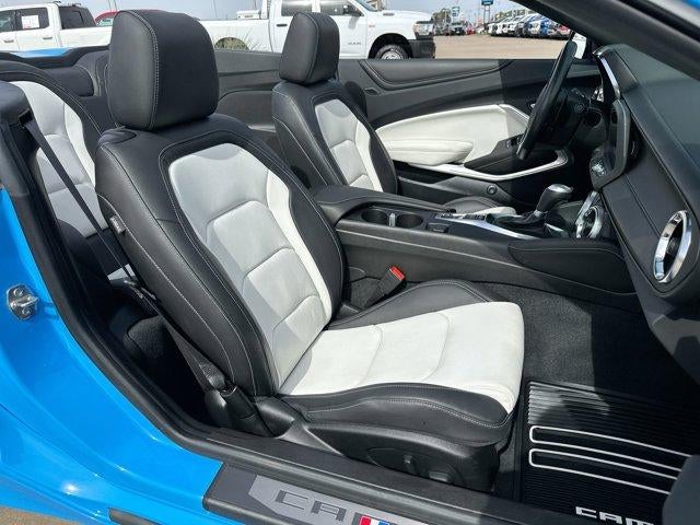 2022 Chevrolet Camaro 2dr Convertible 3LT