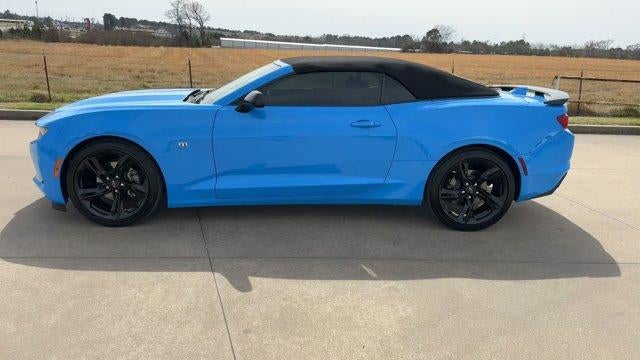 2022 Chevrolet Camaro 2dr Convertible 3LT