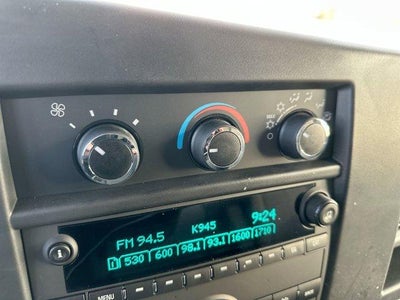 2025 Chevrolet Express Cutaway 3500 Base