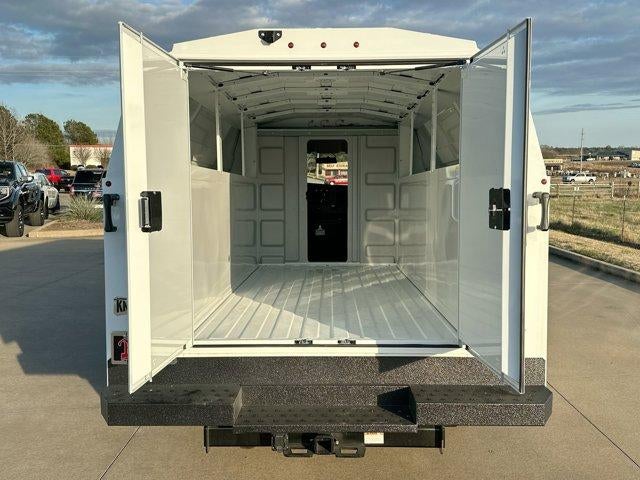2025 Chevrolet Express Cutaway 3500 Base