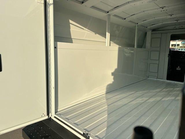 2025 Chevrolet Express Cutaway 3500 Base