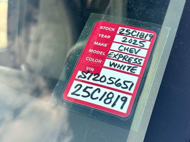2025 Chevrolet Express Cutaway 3500 Base