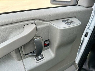 2025 Chevrolet Express Cutaway 3500 Base