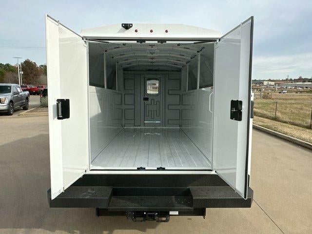 2025 Chevrolet Express Cutaway 3500 Base