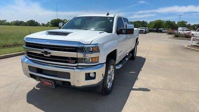 2019 Chevrolet Silverado 2500 HD Crew Cab Standard Box 4-Wheel Drive LTZ