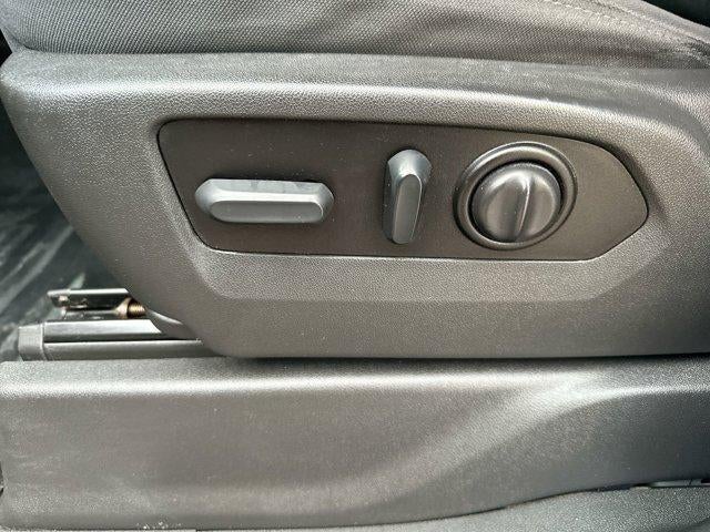 2022 Chevrolet Silverado 3500 HD Crew Cab Long Box 4-Wheel Drive LT