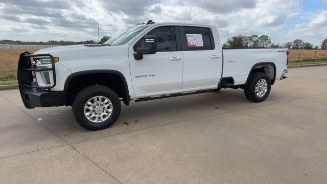 2022 Chevrolet Silverado 3500 HD Crew Cab Long Box 4-Wheel Drive LT