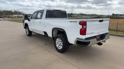 2022 Chevrolet Silverado 3500 HD Crew Cab Long Box 4-Wheel Drive LT