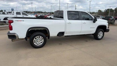2022 Chevrolet Silverado 3500 HD Crew Cab Long Box 4-Wheel Drive LT