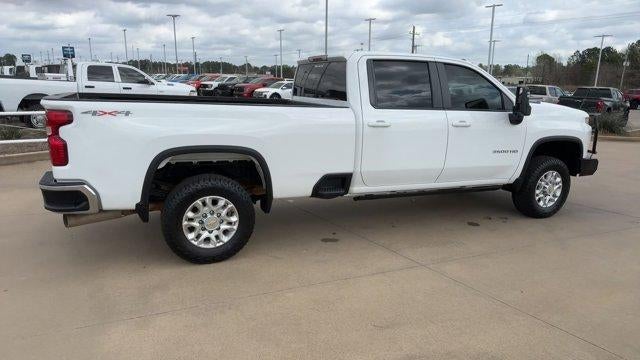 2022 Chevrolet Silverado 3500 HD Crew Cab Long Box 4-Wheel Drive LT