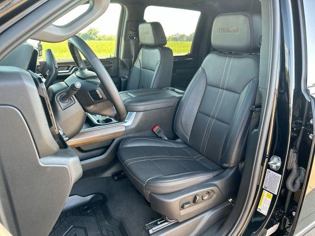 2024 Chevrolet Silverado 3500 HD Crew Cab Long Box 4-Wheel Drive High Country