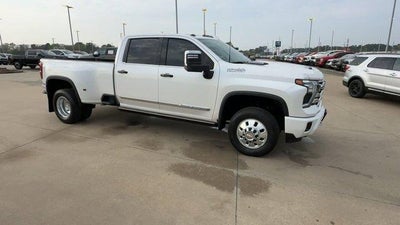 2024 Chevrolet Silverado 3500 HD Crew Cab Long Box 4-Wheel Drive High Country