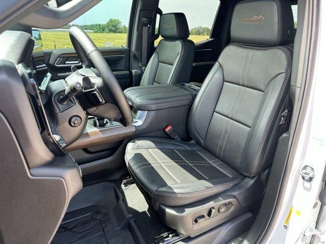 2024 Chevrolet Silverado 1500 Crew Cab Short Box 4-Wheel Drive High Country