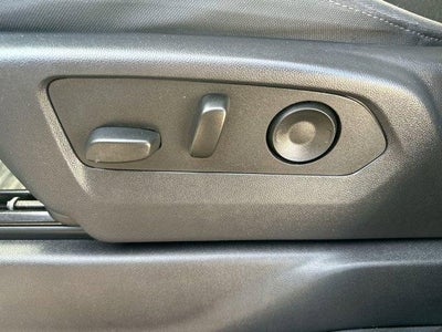 2025 Chevrolet Silverado 1500 Crew Cab Short Box 4-Wheel Drive LT 1LT