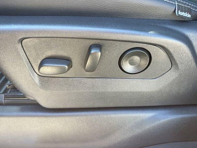 2025 Chevrolet Silverado 1500 Crew Cab Short Box 4-Wheel Drive LT 1LT